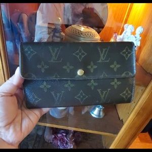Authentic Louis Vuitton Wallet